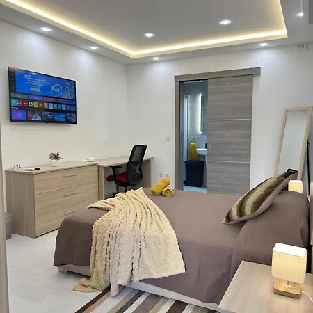 Appartement Family Home With Private Garage And Entertainment Area, Sleeps 6, 10-Minute Walk To The Beach