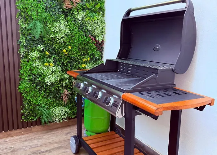 Appartement Family Home With Private Garage And Entertainment Area, Sleeps 6, 10-Minute Walk To The Beach Marsaskala