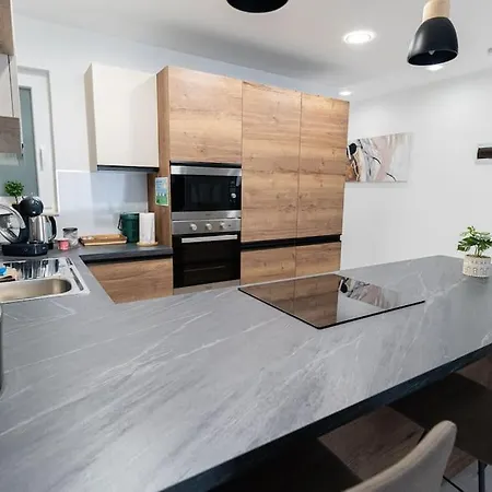 Luxury 3br In Marsascala With Balcony & Private Yard