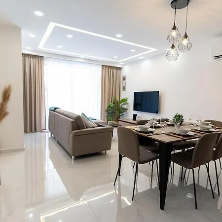 Apartment Luxury 3br In Marsascala With Balcony & Private Yard *