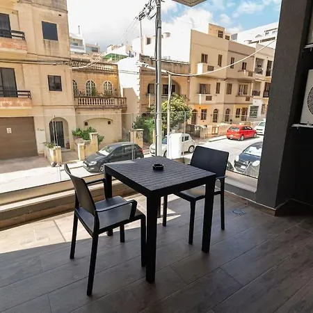 Luxury 3br In Marsascala With Balcony & Private Yard Apartment *