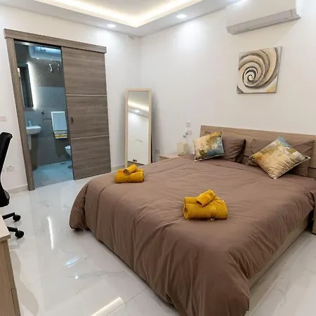 Apartment Luxury 3br In Marsascala With Balcony & Private Yard
