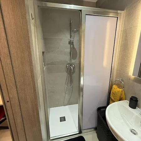 Comfortable With Garage And Outdoor Area, Sleeps 6, 10-minute Walk To The * Marsaskala