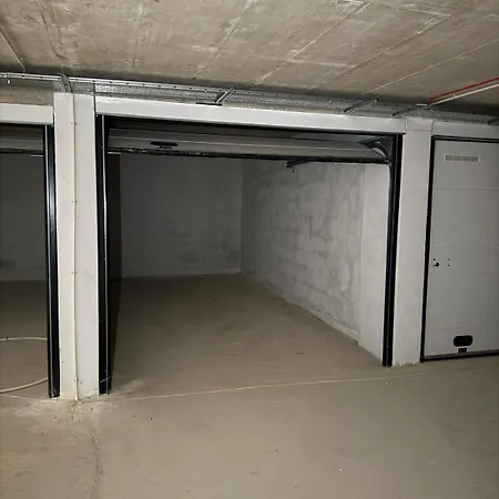 Spielberg - Garage, Outdoor Area, Close To